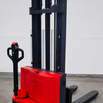EPT15-EZP 1500kg Li-Ion Electric Pallet Truck – Product Photo | BestBuyScrubber